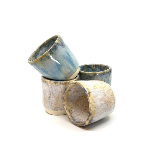 Vasos en gres con esmalte lava. - Hilario Studio Pottery 