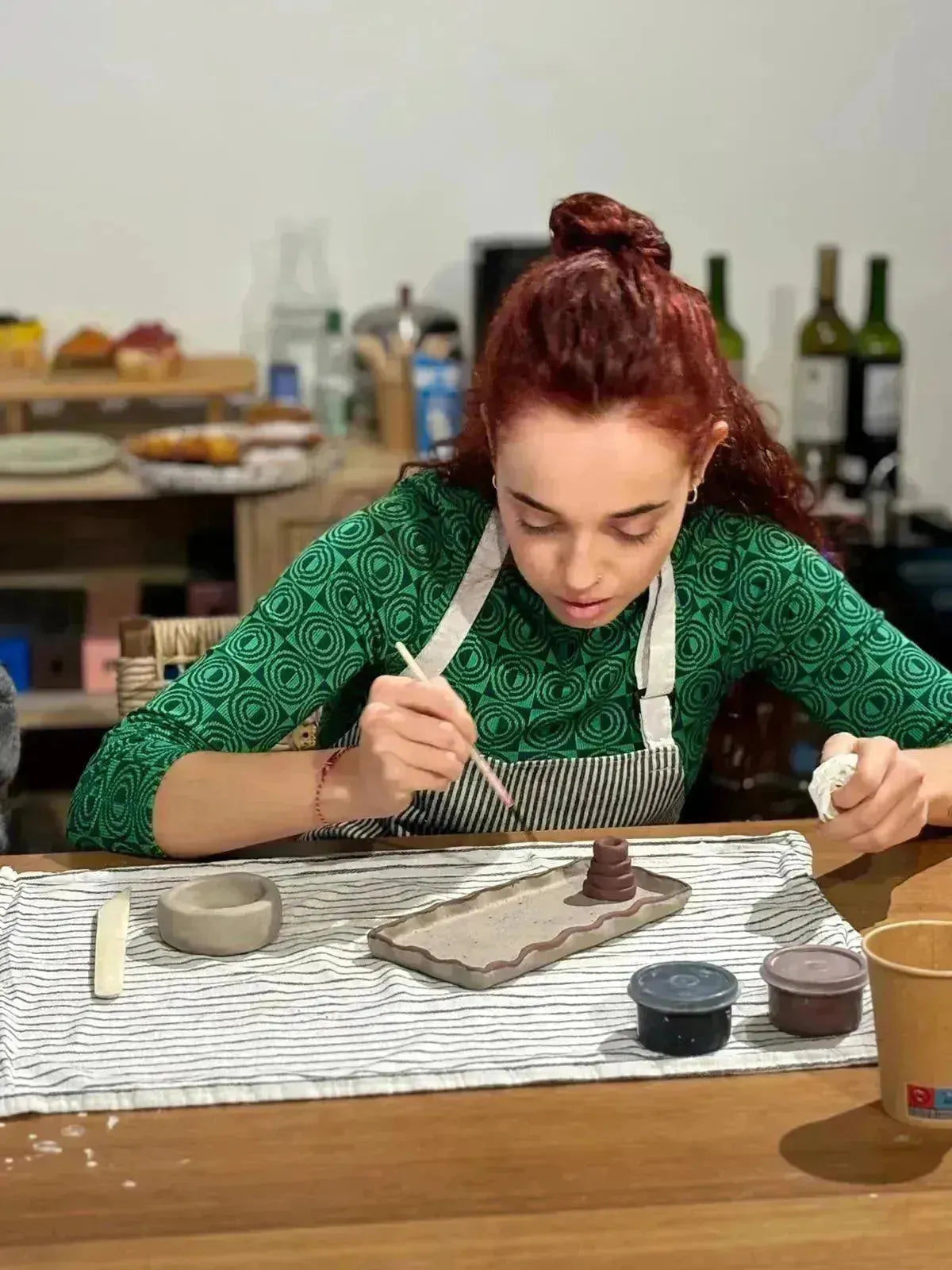 Pinta y Diseña sobre cerámica. - Hilario Studio Pottery 