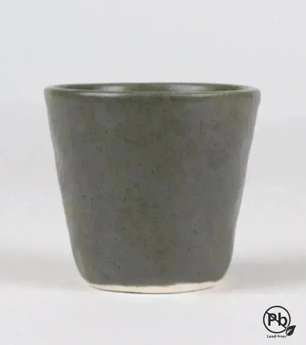 Esmalte verde con efecto oscuro para baja temperatura. - Hilario Studio Pottery