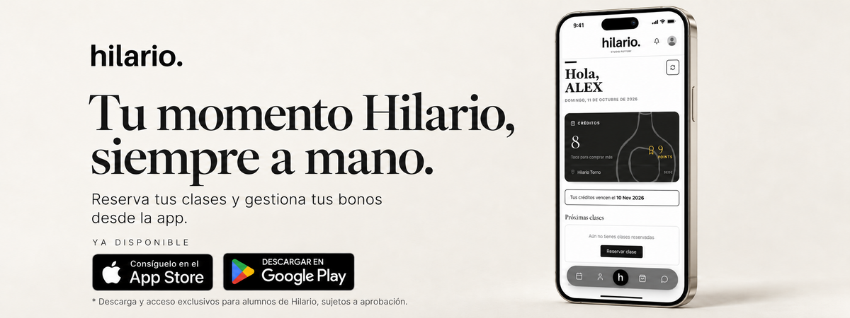 Tu momento Hilario, siempre a mano. Reserva tus clases y gestiona tus bonos desde la app. Disponible en App Store y Google Play. Descarga y acceso exclusivos para alumnos de Hilario, sujetos a aprobación.