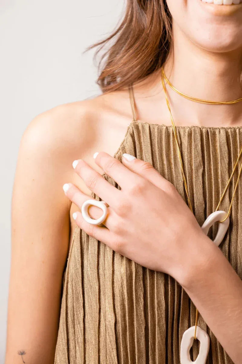 Taller de Joyería en Cerámica: Crea Tu Propio Set de Joyería (3 Clases) - Hilario Studio Pottery