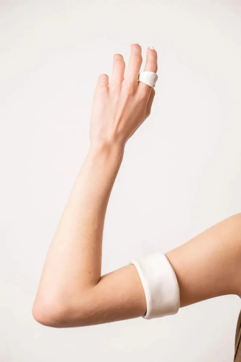 Taller de Joyería en Cerámica: Crea Tu Propio Set de Joyería (3 Clases) - Hilario Studio Pottery